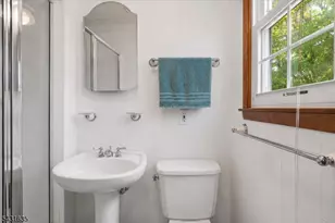 31 Center St, Butler, NJ 07405 - Photo 7