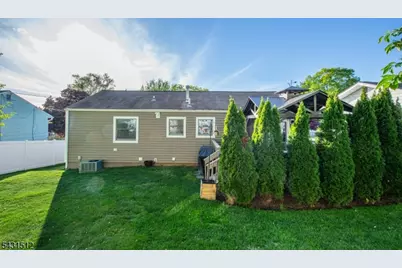 540 Herrick Dr, Rockaway Township, NJ 07801 - Photo 9