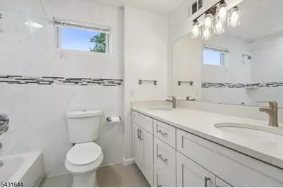 49 Blaine St, Millburn, NJ 07041 - Photo 15