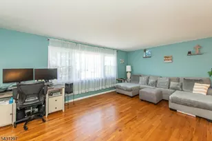 8 Maple Ave, East Hanover Township, NJ 07936 - Photo 3