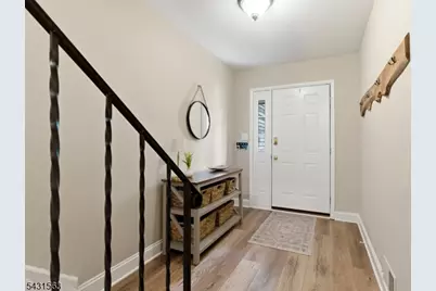 40 Lexington Ln #D, West Milford, NJ 07480 - Photo 3