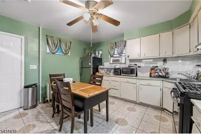 215 - 217 E 16th St #3, Paterson, NJ 07524 - Photo 27