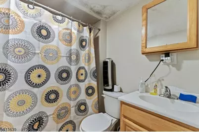 215 - 217 E 16th St #3, Paterson, NJ 07524 - Photo 33