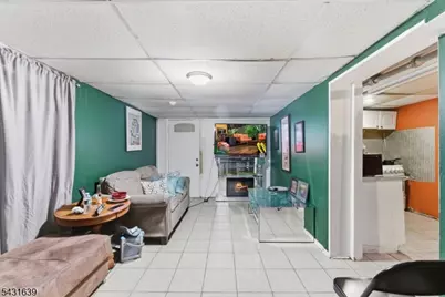215 - 217 E 16th St #3, Paterson, NJ 07524 - Photo 31