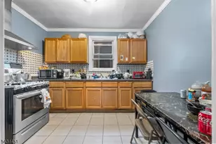 171 Burgess Pl, Passaic, NJ 07055 - Photo 19