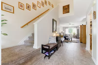 16 Pale Star Ct, Hardyston Township, NJ 07419 - Photo 5