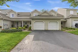 16 Pale Star Ct, Hardyston Township, NJ 07419 - Photo 3