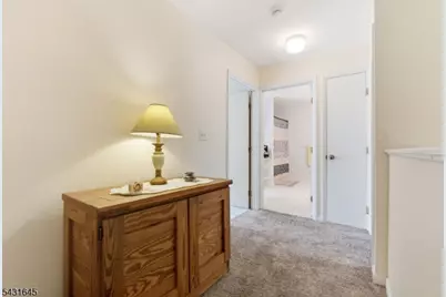 16 Pale Star Ct, Hardyston Township, NJ 07419 - Photo 17