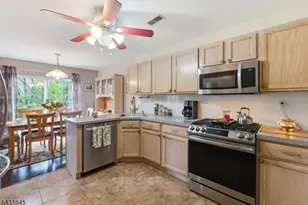 16 Pale Star Ct, Hardyston Township, NJ 07419 - Photo 15