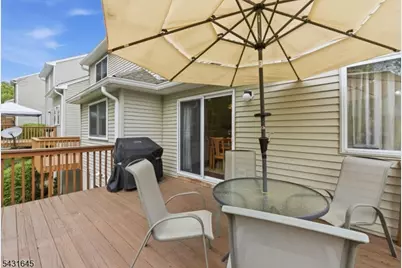 16 Pale Star Ct, Hardyston Township, NJ 07419 - Photo 13
