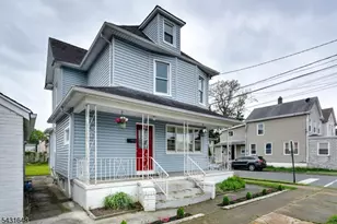 40 Grove St, Elmwood Park, NJ 07407 - Photo 3