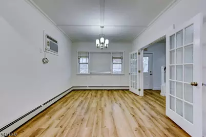40 Grove St, Elmwood Park, NJ 07407 - Photo 11