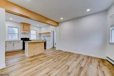40 Grove St, Elmwood Park, NJ 07407 - Photo 21