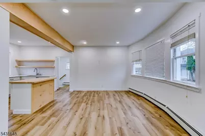 40 Grove St, Elmwood Park, NJ 07407 - Photo 15