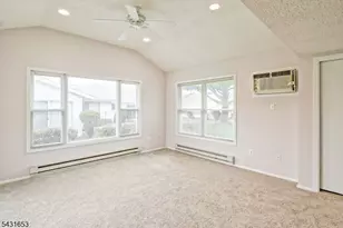 332B Quinton Dr, Monroe Township, NJ 08831 - Photo 17