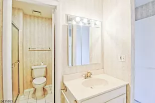 332B Quinton Dr, Monroe Township, NJ 08831 - Photo 15