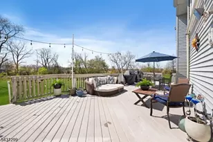 25 Carsdale Ct, Montgomery Township, NJ 08502 - Photo 3