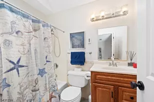 25 Carsdale Ct, Montgomery Township, NJ 08502 - Photo 15