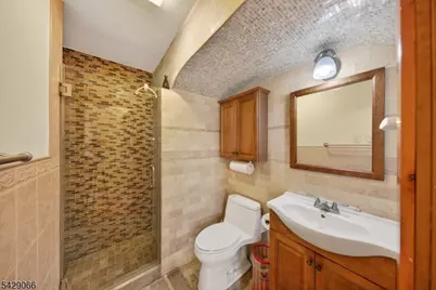 16 Columbus Rd, Sparta Township, NJ 07871 - Photo 17