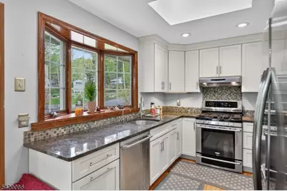 16 Columbus Rd, Sparta Township, NJ 07871 - Photo 11