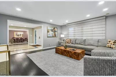 47 Cayuga Way, Millburn, NJ 07078 - Photo 5