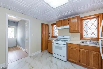 91 Walnut St, Bloomfield, NJ 07003 - Photo 11