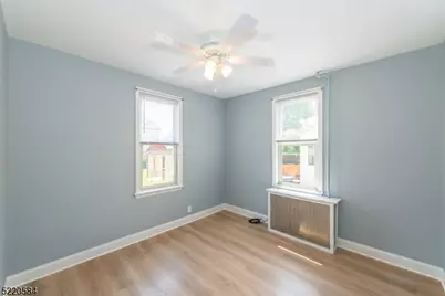91 Walnut St, Bloomfield, NJ 07003 - Photo 5