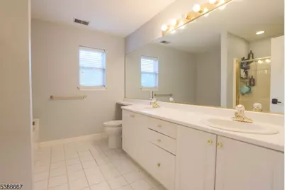 8409 Brittany Dr, Wayne Twp., NJ 07470 - Photo 31