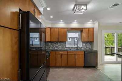 46 Fordham Trl, Hopatcong, NJ 07843 - Photo 3