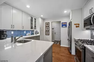 9C Sentinel Ct, Chatham Township, NJ 07928 - Photo 13