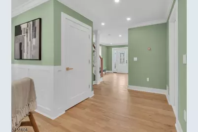 24 Overlook Ter, Maplewood, NJ 07040 - Photo 5