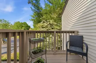 10 Cedar Ct, Raritan Township, NJ 08822 - Photo 15
