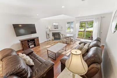 10 Cedar Ct, Raritan Township, NJ 08822 - Photo 3