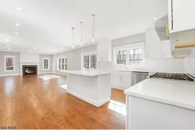 1 Lourdes Ct, Andover Township, NJ 07860 - Photo 9