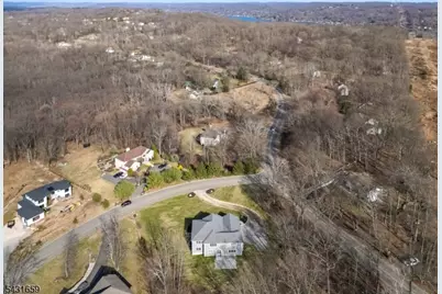 1 Lourdes Ct, Andover Township, NJ 07860 - Photo 37