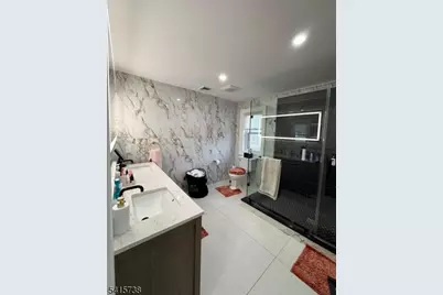 271 Bergen Blvd, Woodland Park, NJ 07424 - Photo 19