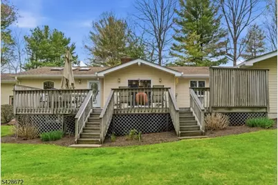 241 Hillside Avenue, Roxbury Township, NJ 07836 - Photo 31