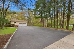 241 Hillside Ave, Roxbury Township, NJ 07836 - Photo 35