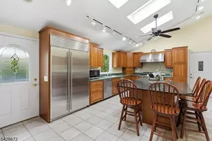 241 Hillside Ave, Roxbury Township, NJ 07836 - Photo 13