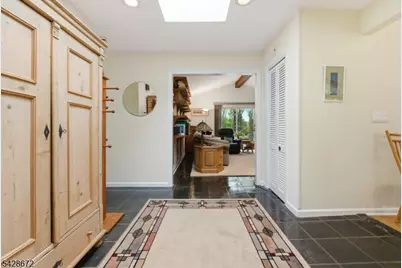 241 Hillside Avenue, Roxbury Township, NJ 07836 - Photo 5