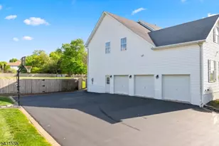 34 White Meadow Rd, Hillsborough Township, NJ 08844 - Photo 5