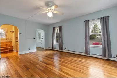 159 Park St, Montclair Twp., NJ 07042 - Photo 5