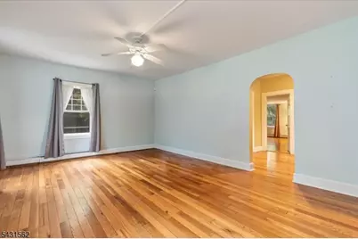 159 Park St, Montclair Twp., NJ 07042 - Photo 3