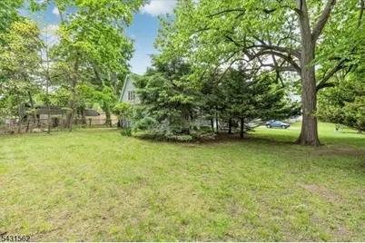 159 Park St, Montclair Twp., NJ 07042 - Photo 35