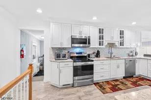 323 Main St, Ogdensburg, NJ 07439 - Photo 5