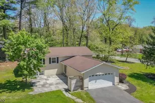 8 Woodland Dr, Washington Township, NJ 07853 - Photo 33