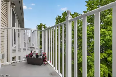 712 Firethorn Dr, Union Township, NJ 07083 - Photo 27