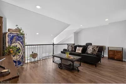 712 Firethorn Dr, Union Township, NJ 07083 - Photo 11