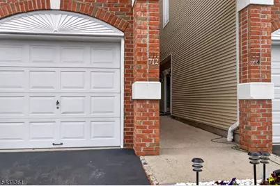 712 Firethorn Dr, Union Township, NJ 07083 - Photo 37