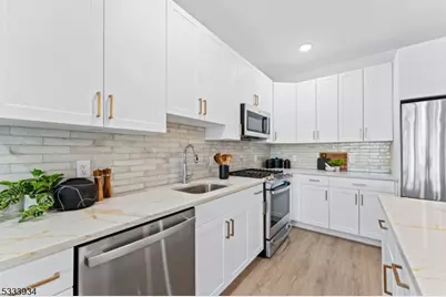 518 Vosseller Ave #205, Bound Brook, NJ 08805 - Photo 7